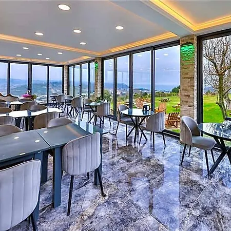 Hotel Teras Garden &