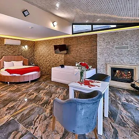 Teras Garden & Hotel
