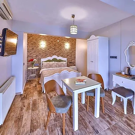 Teras Garden & 3*